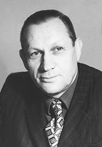 Зав. кафедрой КЭОП ЛЭТИ (1973-1976), чл.-корр. АН СССР, лауреат Гос. премии СССР, профессор В.В. Богородский