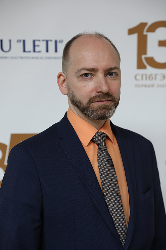 Устинов Алексей Борисович
